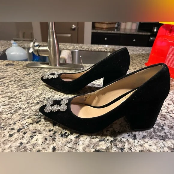 Karl Lagerfeld Women Adona Pump Sz 10M Black Velvet Block Heel Rhinestone Buckle